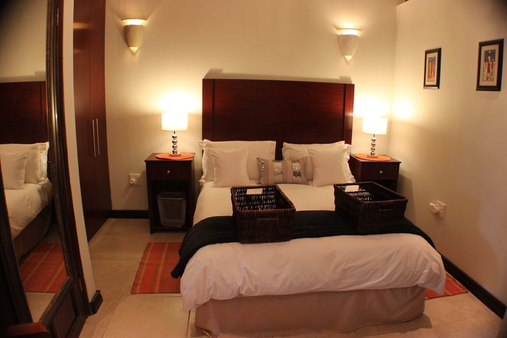 Keret Accommodation Bellville Luaran gambar