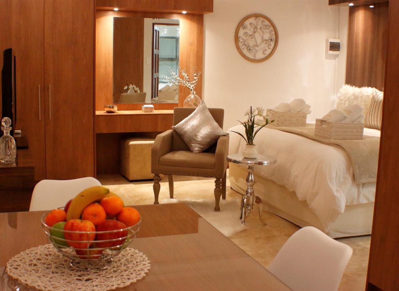 Keret Accommodation Bellville Luaran gambar