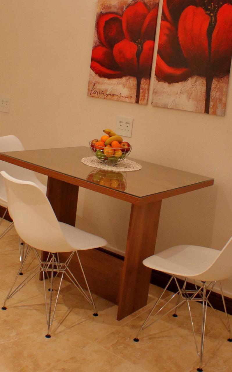 Keret Accommodation Bellville Luaran gambar